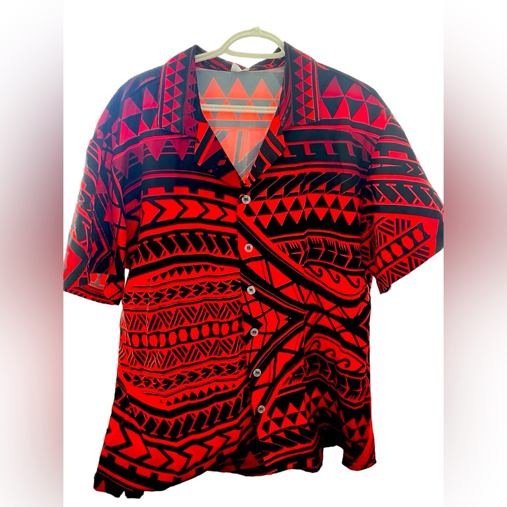Polynesian print button up